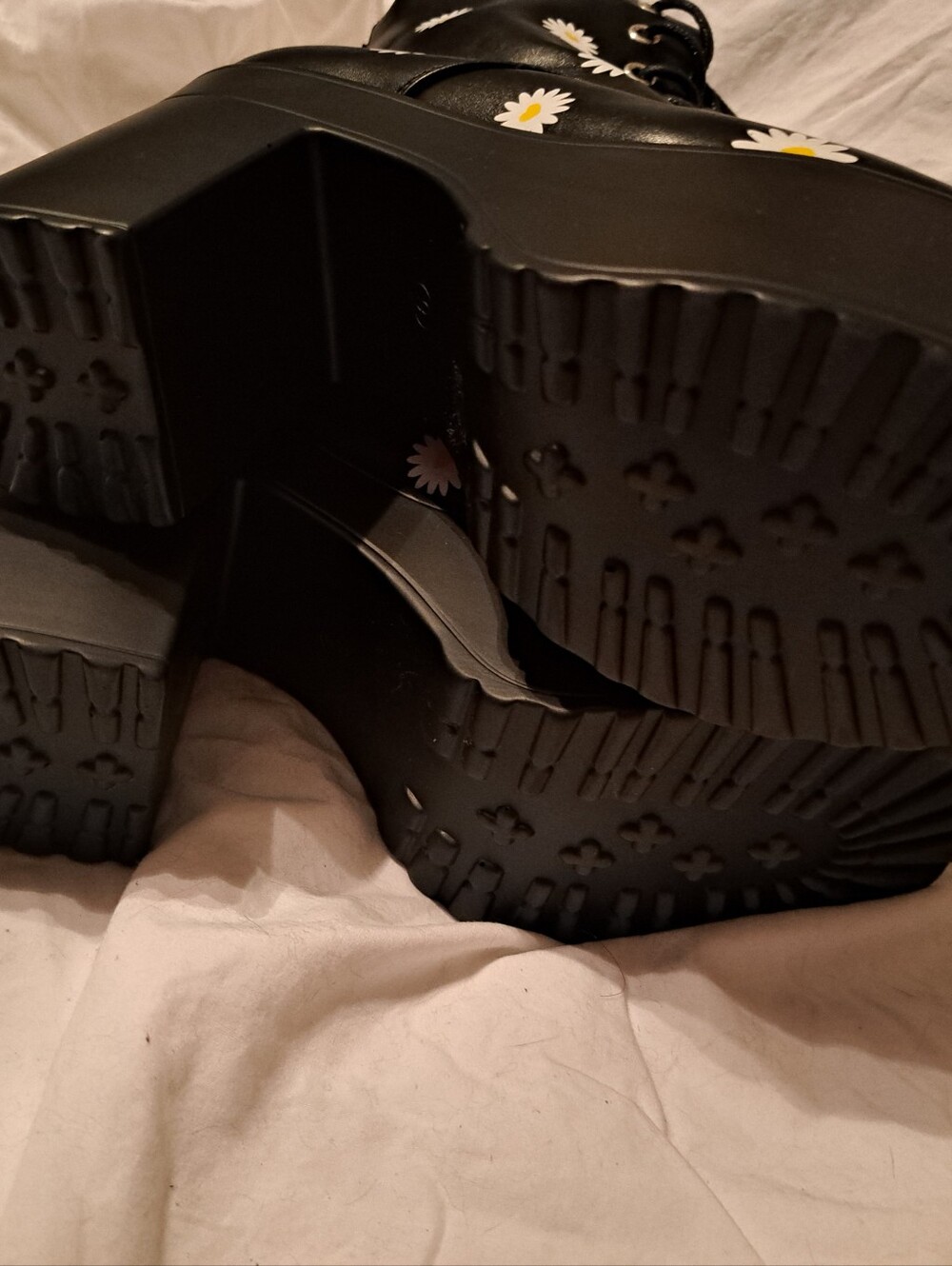 Black Daisy Platform Lace-Up Boots - Women - NEW - Size: 9 - Picture 5 of 5